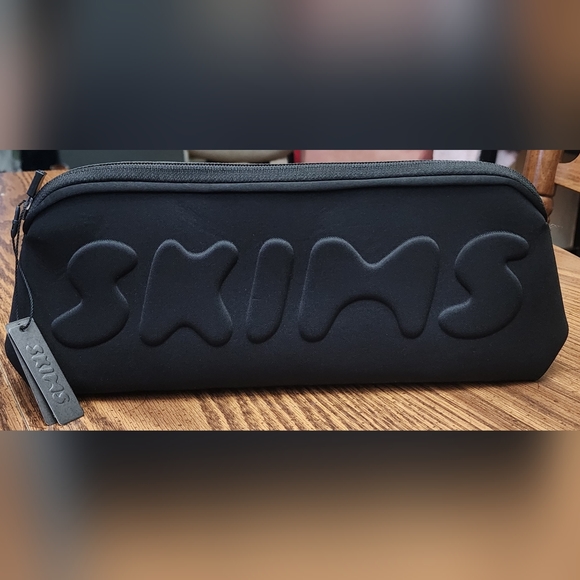 SKIMS travel bag - Picture 2 of 2